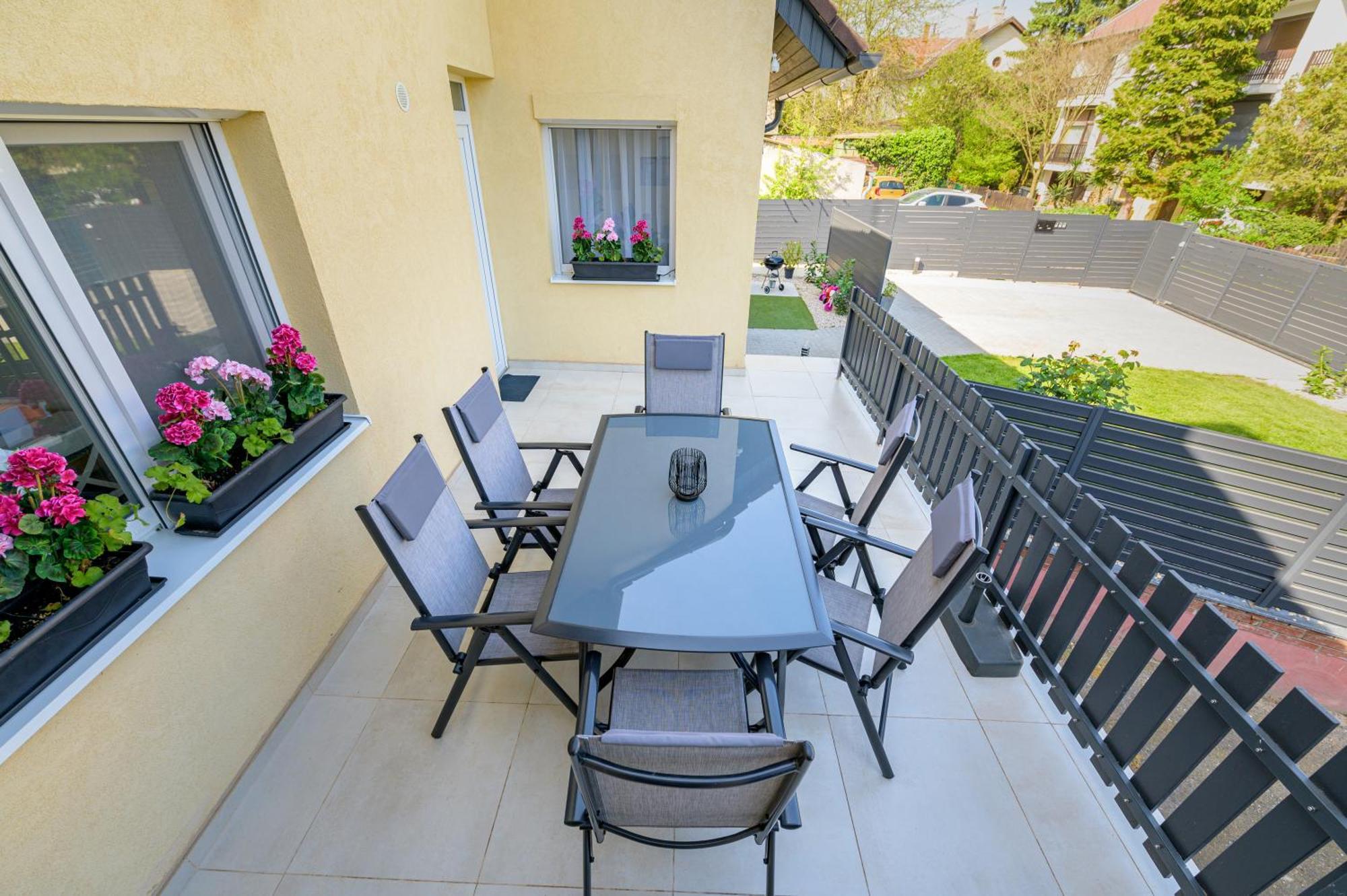 Eternity Apartmanhaz Keszthely Exterior photo